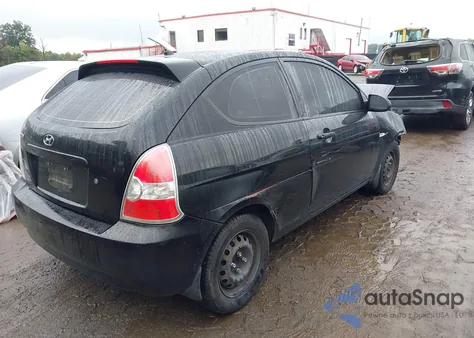 2007 Hyundai Accent Gs from USA, damaged, VIN KMHCM36CX7U035129